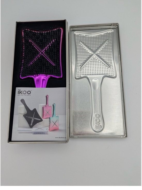 ikoo Paddle X Pops Blow Dry + Styling Brush in the metallic \